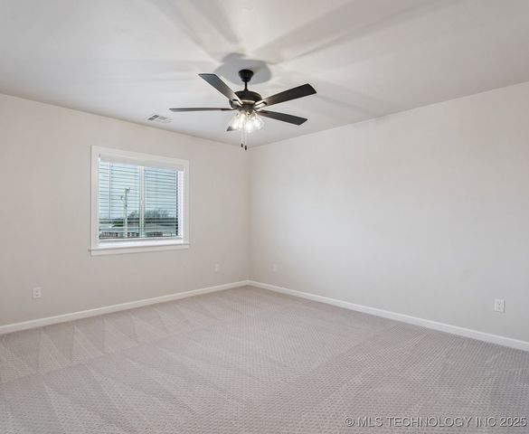 11014 N 81st East Place, Owasso, OK 74055