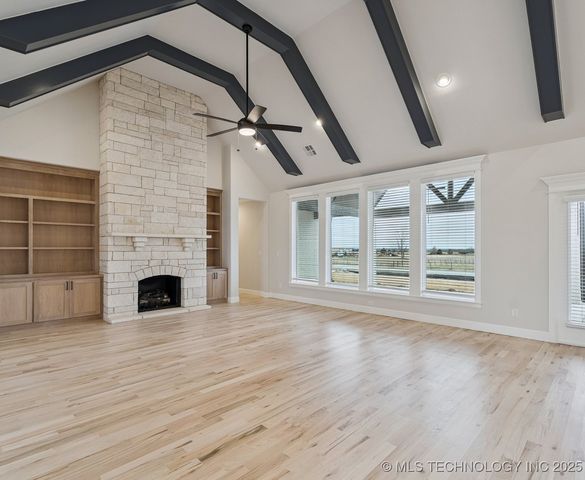 11014 N 81st East Place, Owasso, OK 74055