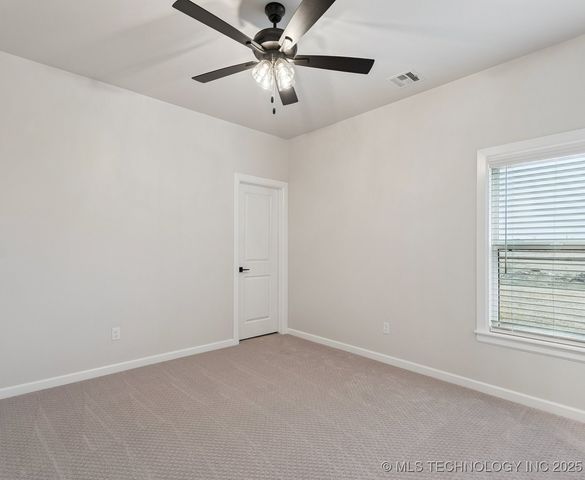 11014 N 81st East Place, Owasso, OK 74055