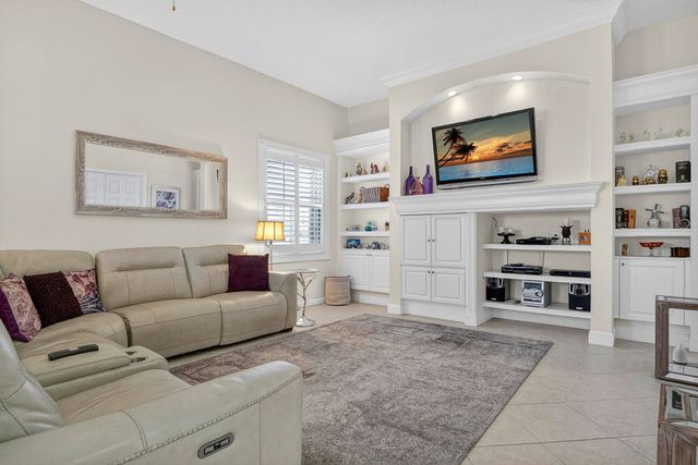 376 NW Shoreview Drive, Port St. Lucie, Port St Lucie, FL 34986