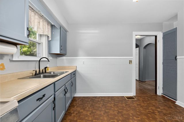 6414 Erie Avenue, Cincinnati, OH 45227