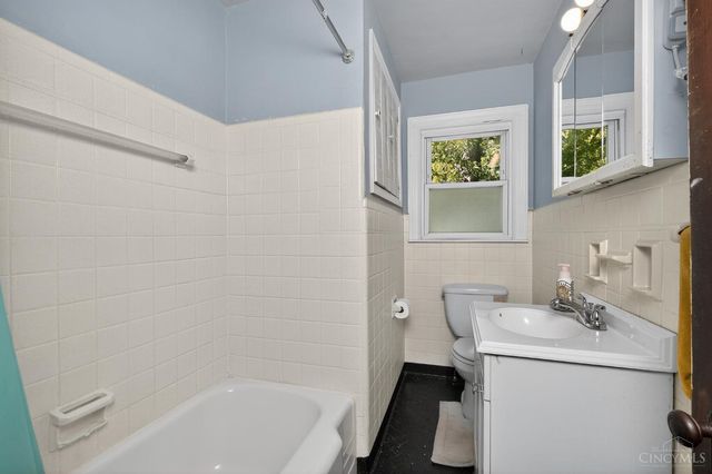 6414 Erie Avenue, Cincinnati, OH 45227