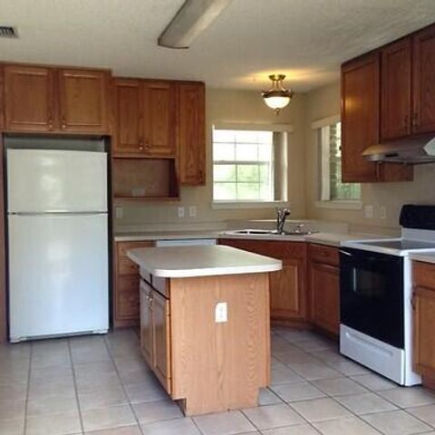 3102 Lynn Drive, Navarre, FL 32566