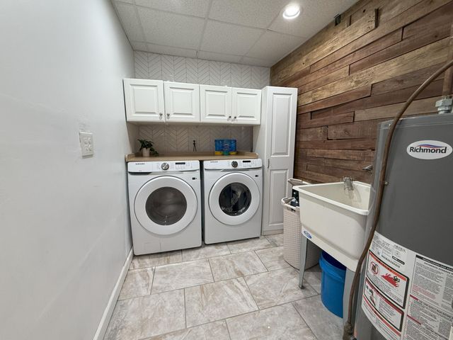 1011 103rd Lane NW, Coon Rapids, MN 55433