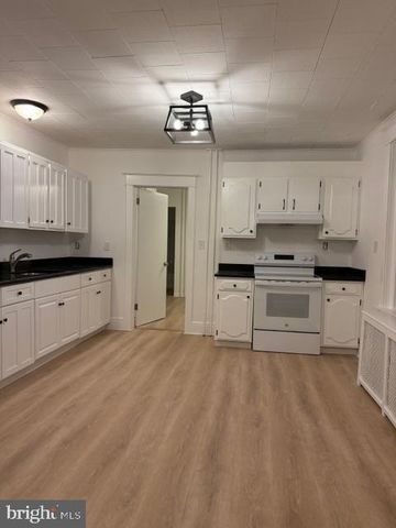 1424 HUDDELL AVE, Marcus Hook, PA 19061