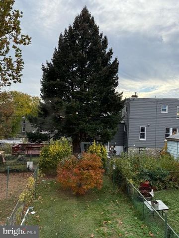 1424 HUDDELL AVE, Marcus Hook, PA 19061