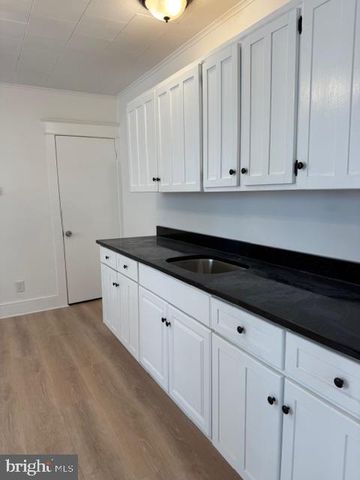 1424 HUDDELL AVE, Marcus Hook, PA 19061