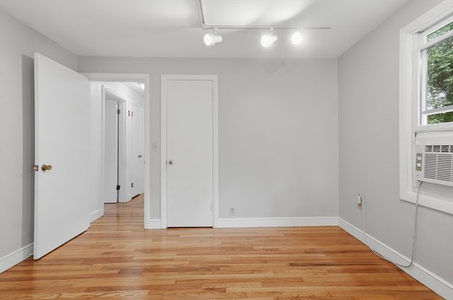 18 Forrest Road, Topsfield, MA 01983