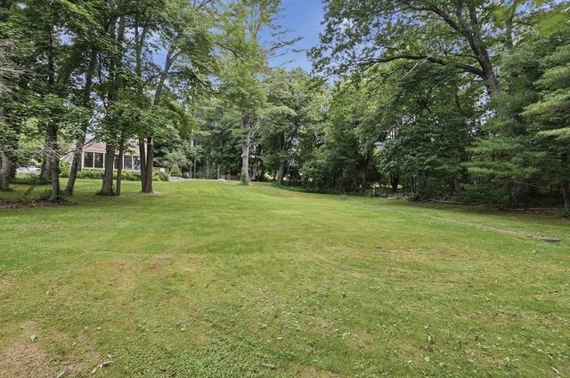 18 Forrest Road, Topsfield, MA 01983
