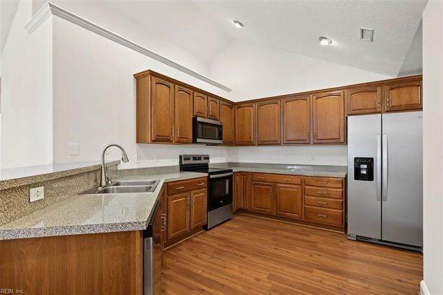 4325 Creek Vw E, Williamsburg, VA 23188