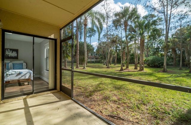 13033 Northshire Trail 21, Wellington, FL 33414