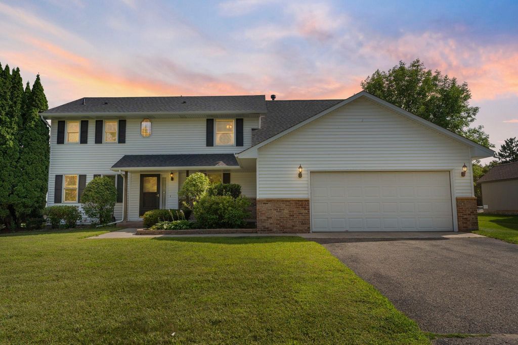 2656 Richard Drive, White Bear Twp, MN 55110