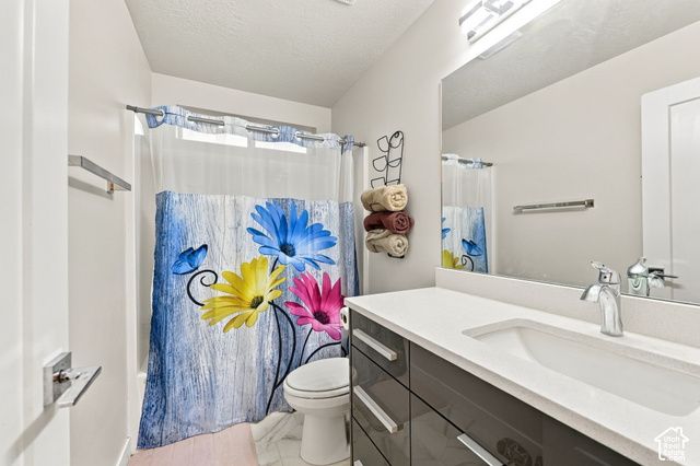 3296 S 2400 W, West Haven, UT 84401