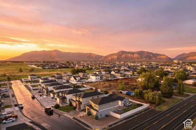 3296 S 2400 W, West Haven, UT 84401