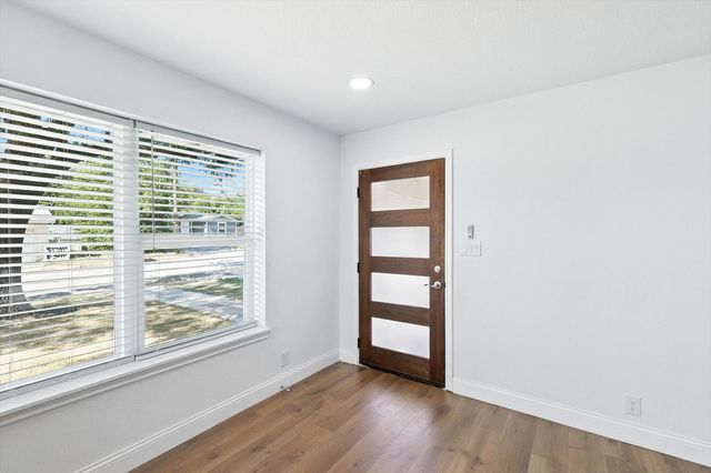 4804 Avenue G, Fort Worth, TX 76105