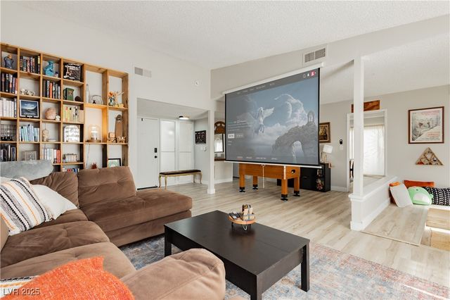 5235 Sunnywood Drive, Las Vegas, NV 89120