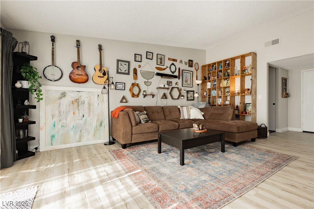 5235 Sunnywood Drive, Las Vegas, NV 89120