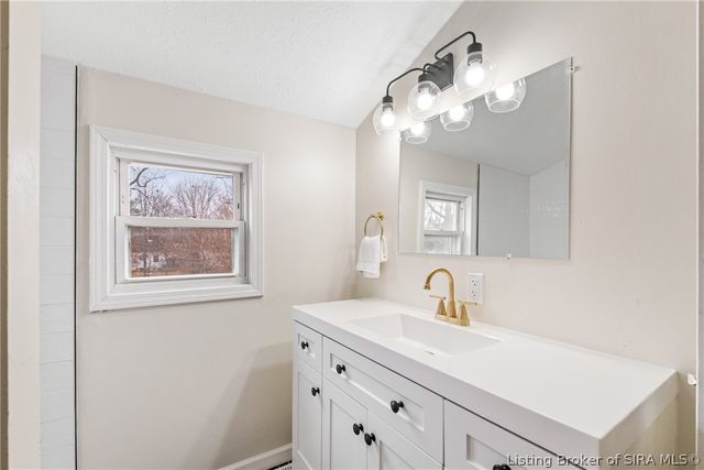 511 N Taggart Avenue, Clarksville, IN 47129