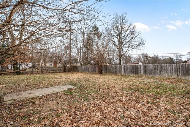 511 N Taggart Avenue, Clarksville, IN 47129