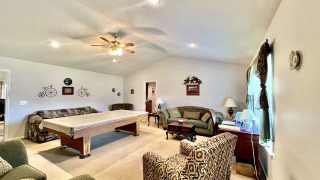 9124 Highway 20, Summertown, TN 38483