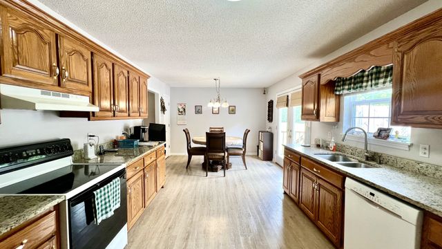 9124 Highway 20, Summertown, TN 38483