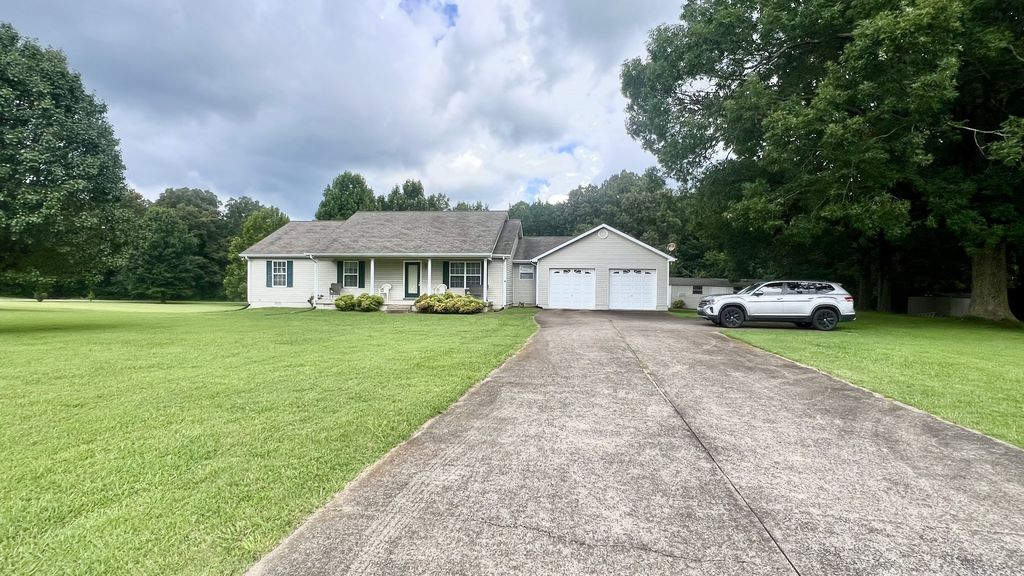 9124 Highway 20, Summertown, TN 38483