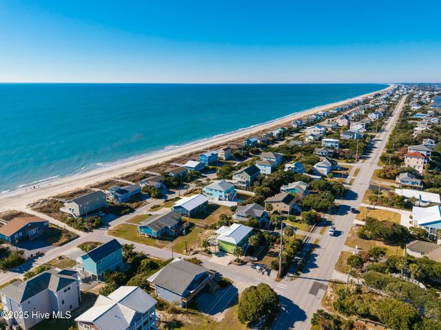 1606 Ocean Drive, Emerald Isle, NC 28594