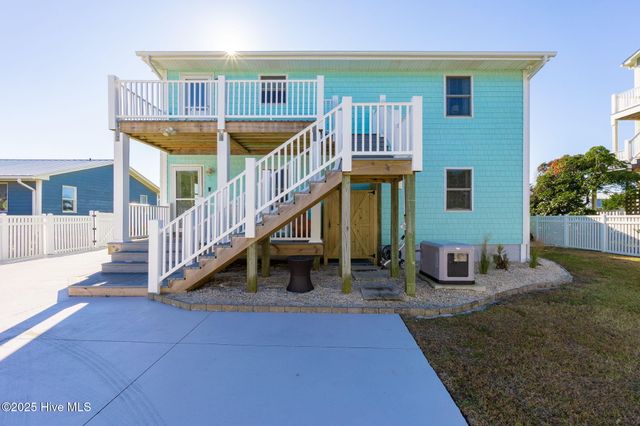 1606 Ocean Drive, Emerald Isle, NC 28594