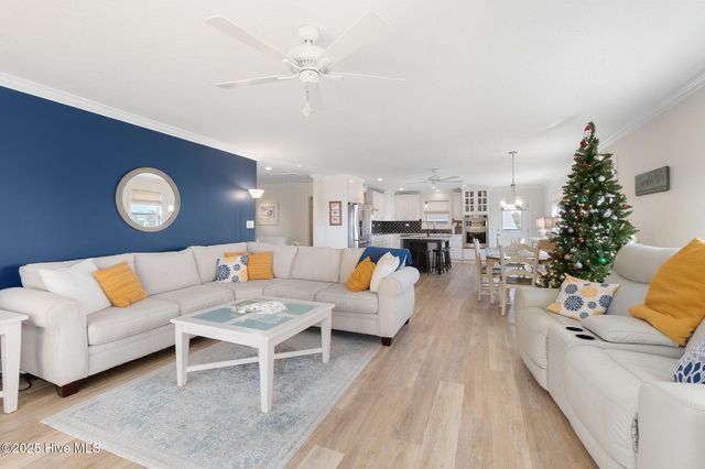 1606 Ocean Drive, Emerald Isle, NC 28594