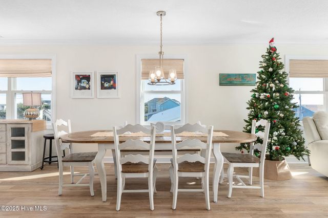 1606 Ocean Drive, Emerald Isle, NC 28594