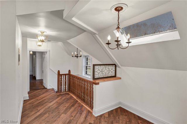 10 E Hanna Lane, Bratenahl, OH 44108