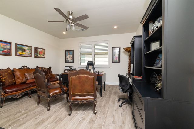 8113 Cocobolo Drive, Denton, TX 76207