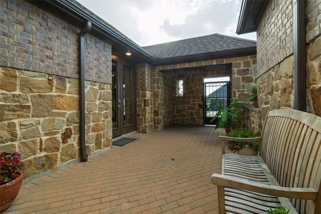 8113 Cocobolo Drive, Denton, TX 76207