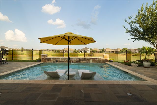 8113 Cocobolo Drive, Denton, TX 76207