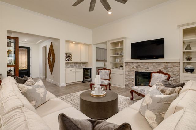 8113 Cocobolo Drive, Denton, TX 76207