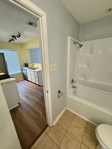 4949 Hamilton Wolfe Rd Apt 9201, San Antonio, TX 78229