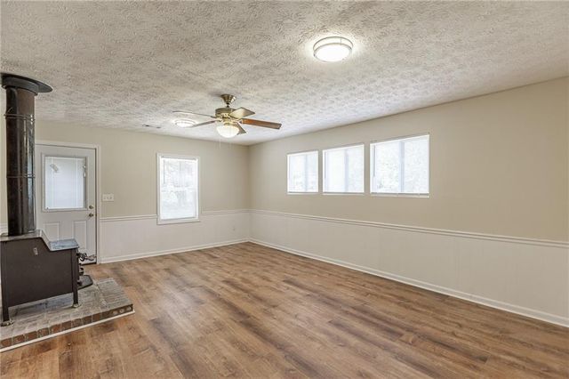 1597 Bennett Road, Grayson, GA 30017