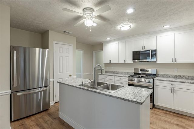1597 Bennett Road, Grayson, GA 30017