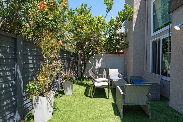 543 Victoria M, Costa Mesa, CA 92627