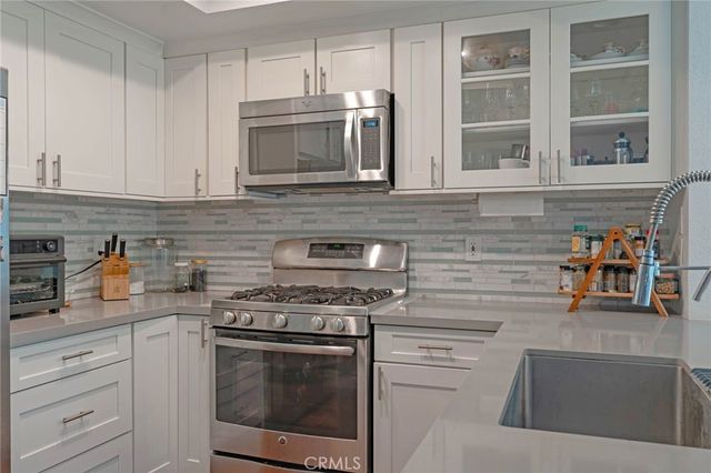 543 Victoria M, Costa Mesa, CA 92627