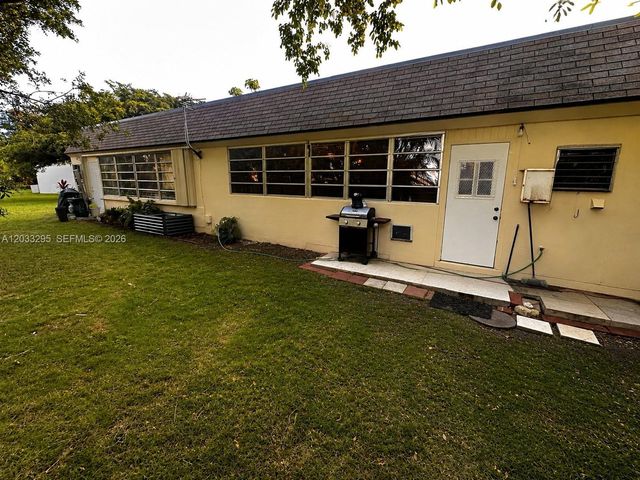 17215 SW 112 Court II2543, Miami, FL 33157