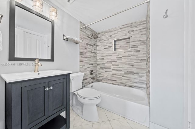 10301 Jasmine Court, Pembroke Pines, FL 33026
