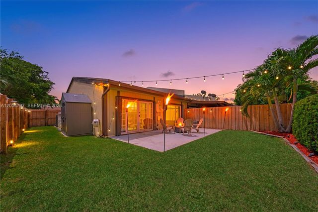 10301 Jasmine Court, Pembroke Pines, FL 33026