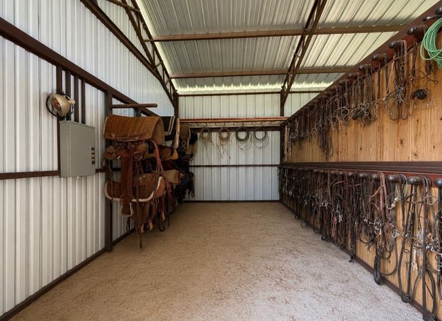 695 County Road 416 Road, Comanche, TX 76442