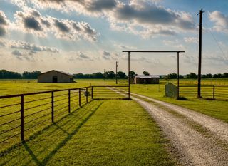 695 County Road 416 Road, Comanche, TX 76442