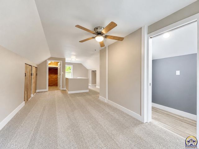 2226 SW Burnett RD, Topeka, KS 66614