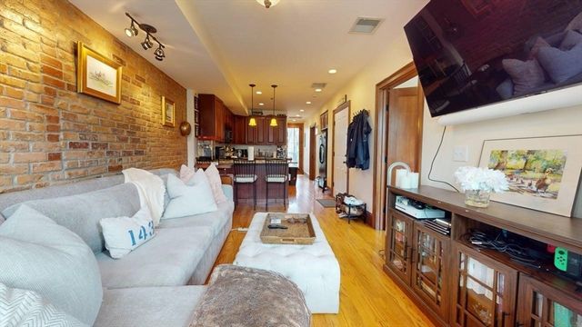 661 Tremont St 4, Boston, MA 02118