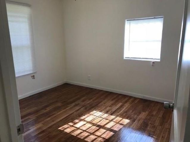 6235 Sherwood Drive, Houston, TX 77021