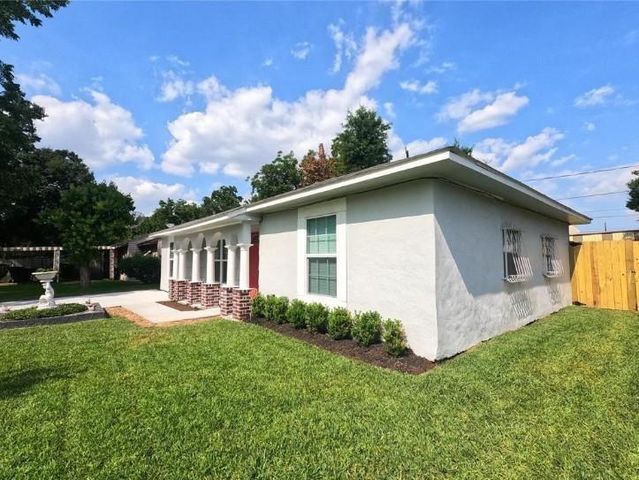 6235 Sherwood Drive, Houston, TX 77021