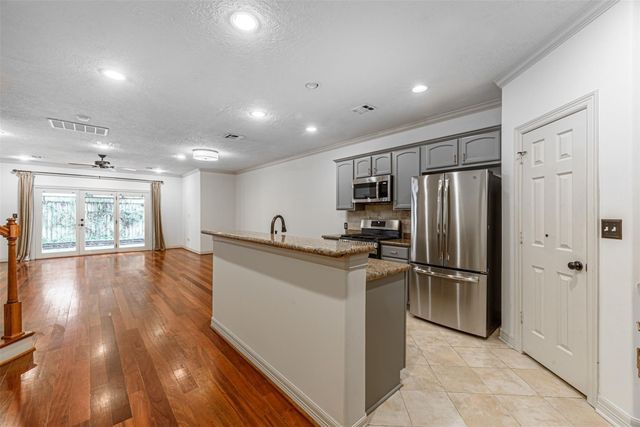 1324 Prince Street, Houston, TX 77008